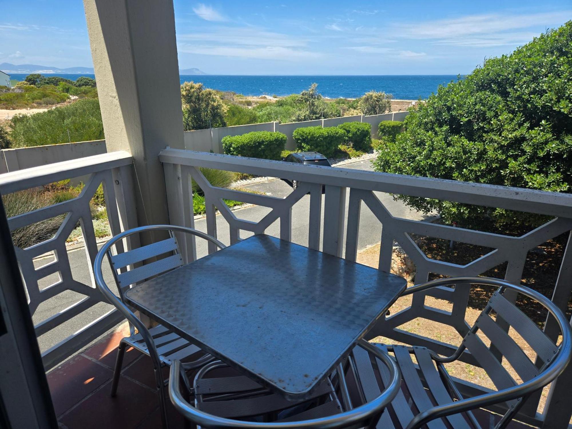 Hermanus Beach Club Rum bild
